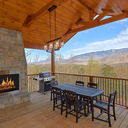 Misty Mountain Adventure Lodge Gatlinburg Buitenkant foto