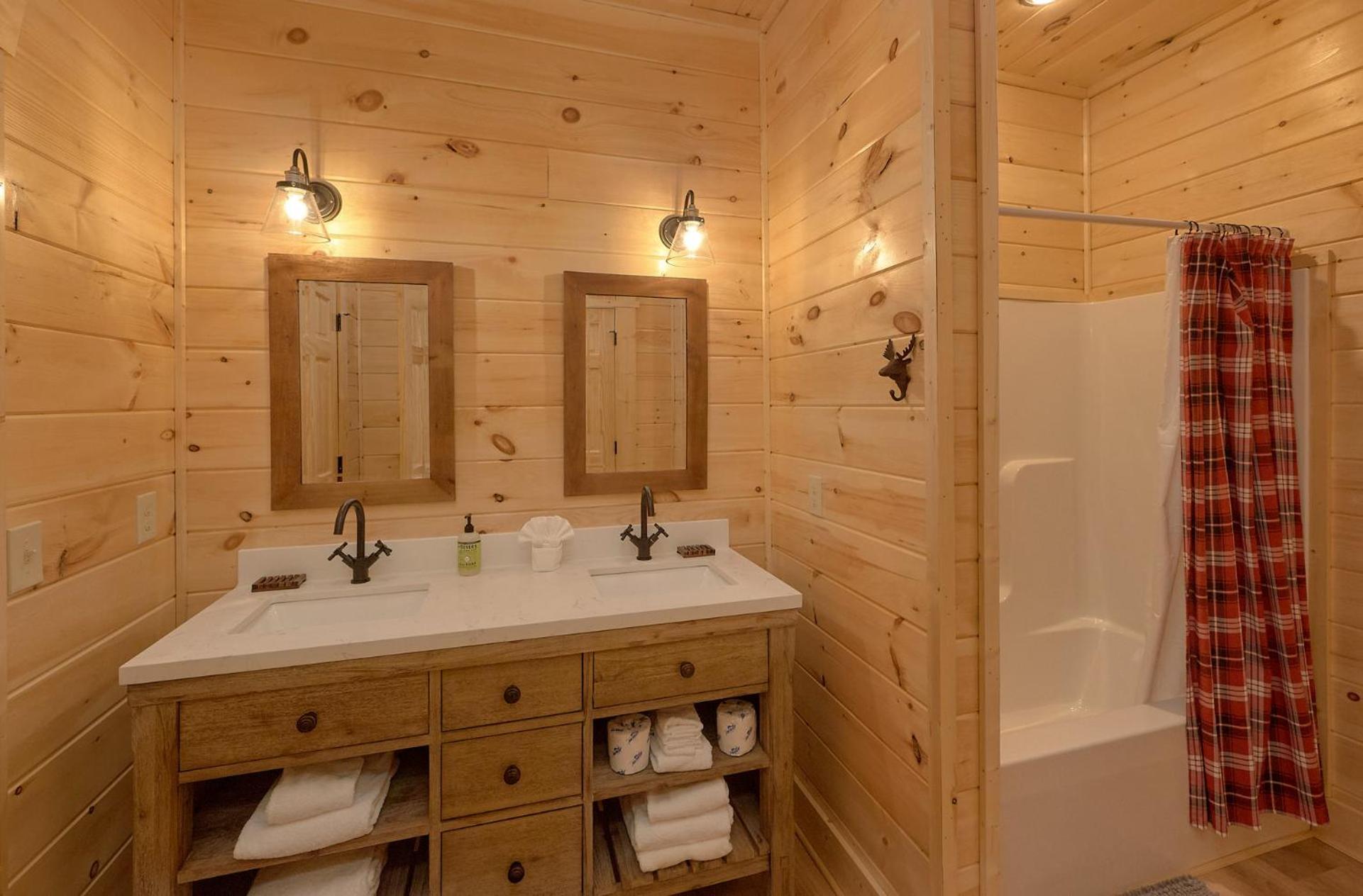 Misty Mountain Adventure Lodge Gatlinburg Buitenkant foto